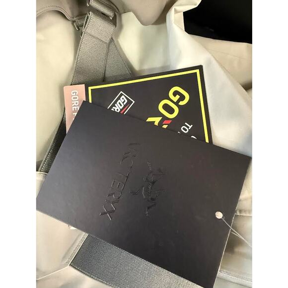 NWT! Arc'teryx Women's Rush Gore-tex Bib Pant Habitat SIZE-0 - Picture 9 of 11